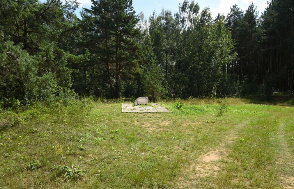 Ulanov Hill, a murder site of the Jews of Vitebsk. Photographer: 	Alexander Litin, 2018.