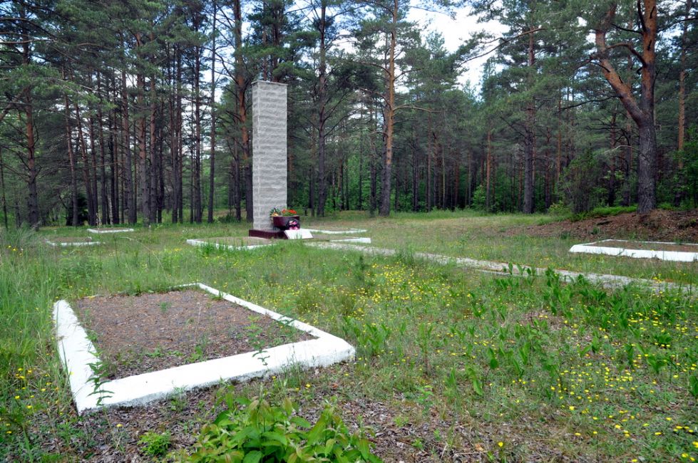 Lepel memorial site. Photographer: 	Alexander Litin, 2012.