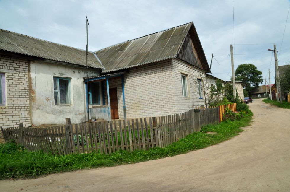 Building in the area of the former ghetto. Photographer: 	Alexander Litin, 2011.