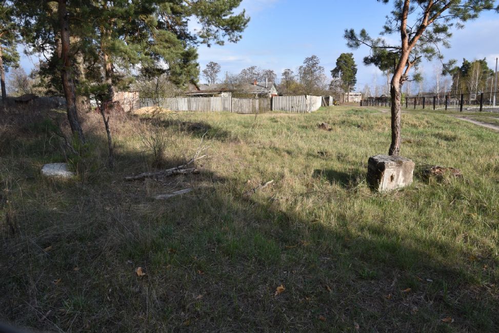 Old Jewish cemetery: reburial place of the Holocaust victims. Photographer: 	Alexander Litin, 2015.