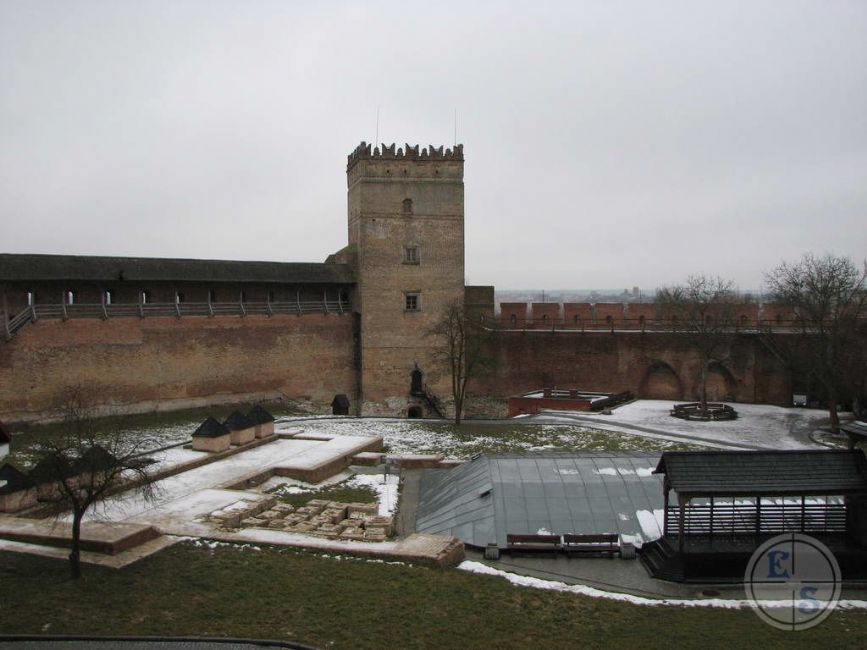 Current view of the Lubart fortress. Photographer: Eugene Shnaider, 2009.